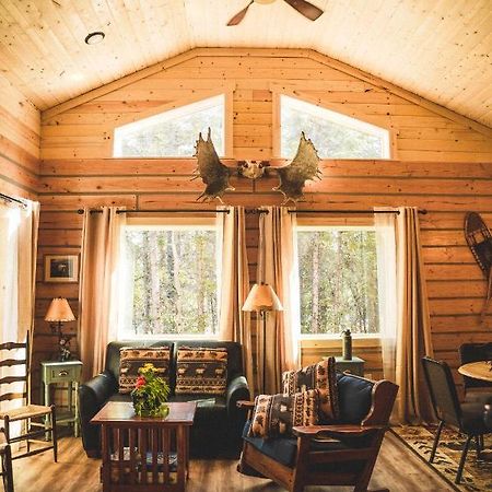 Denali Wild Stay - Moose Cabin, Free Wifi, 2 Private Bedrooms, Sleep 6 ฮีลี ภายนอก รูปภาพ