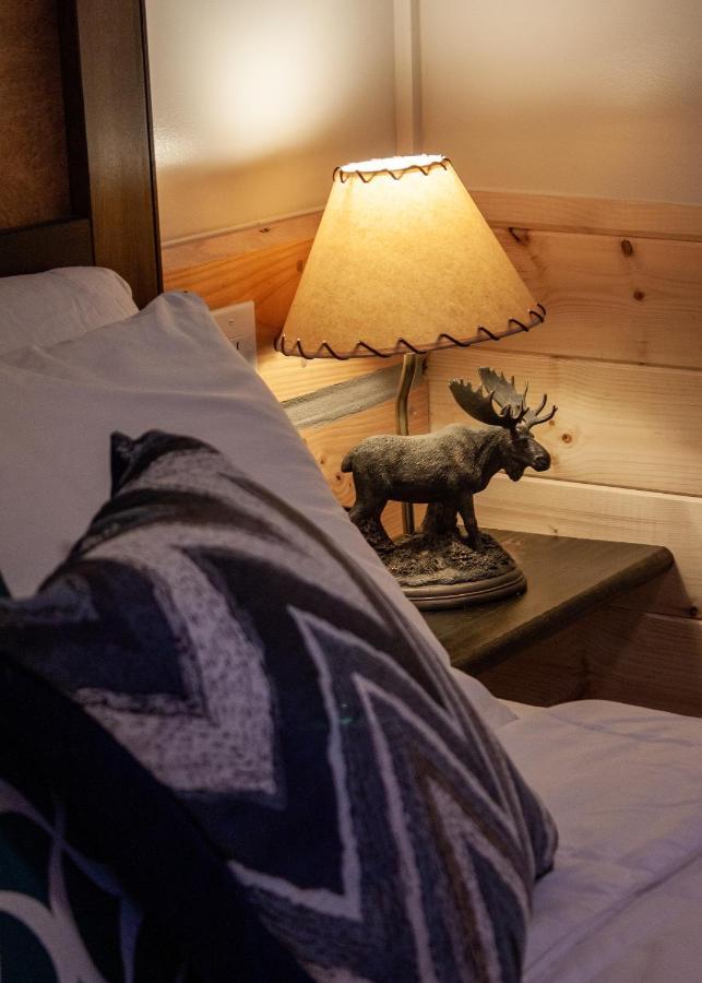 Denali Wild Stay - Moose Cabin, Free Wifi, 2 Private Bedrooms, Sleep 6 ฮีลี ภายนอก รูปภาพ