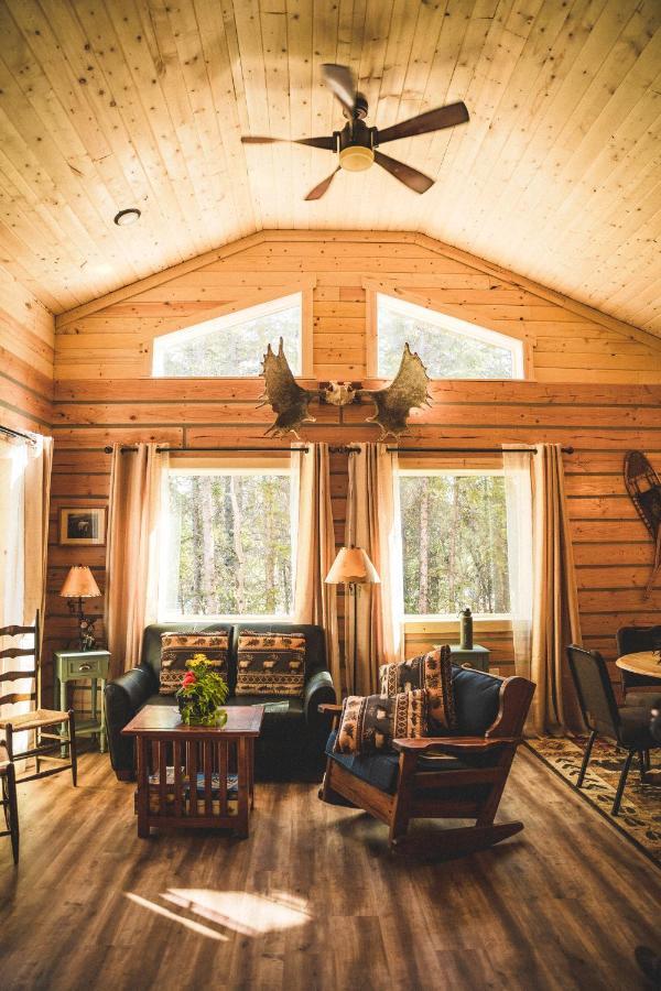 Denali Wild Stay - Moose Cabin, Free Wifi, 2 Private Bedrooms, Sleep 6 ฮีลี ภายนอก รูปภาพ